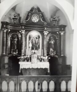 Zdjęcie archiwalne XVIII – wiecznego ołtarza głównego w kościele p.w. Narodzenia Św. Jana Chrzciciela w Kamieńcu .