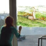 Ćwiczenia z technik nietypowych. Malarstwo na folii poliestrowej z wykorzystaniem wartości światła