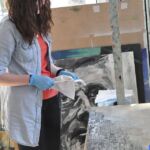 Ćwiczenia z technik nietypowych. Malarstwo na linoleum z wykorzystaniem efektu matrycy graficznej