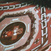 Fragment malowideł. Stan podczas uzupełniania ubytków podłoża