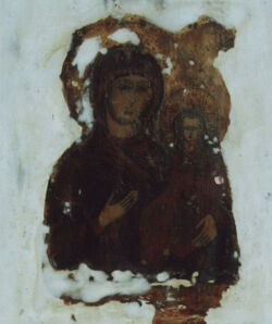 Lico ikony. Stan podczas uzupełniania ubytków warstwy malarskiej